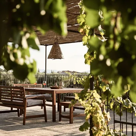 Phi Simple Living Quarters Akrotiri (Zakynthos)