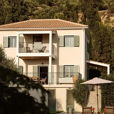 Phi Simple Living Quarters