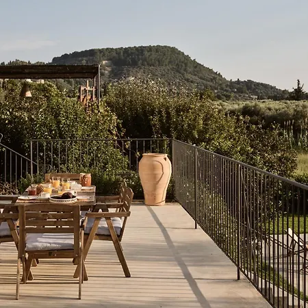 Vila Phi Simple Living Quarters