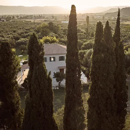 Phi Simple Living Quarters Akrotíri