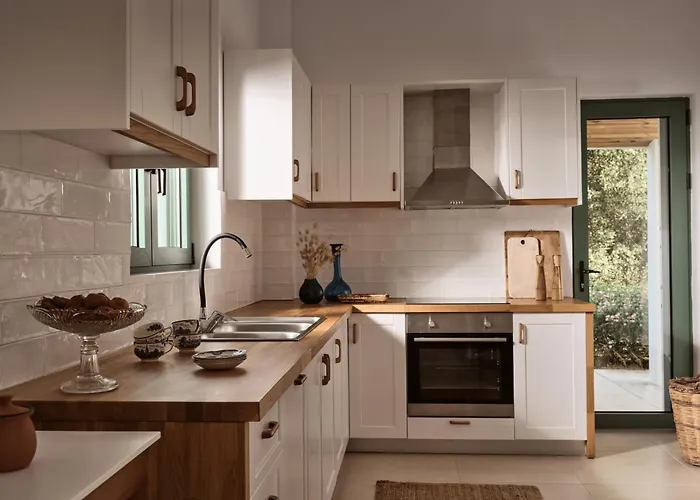 Phi Simple Living Quarters Villa *